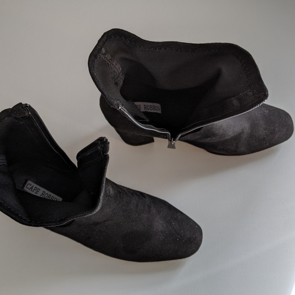 Booties - Picture 4 of 5